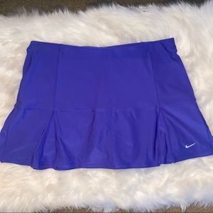 ✨Nike skirt size large